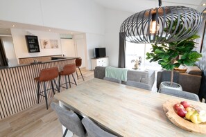 Dining - Holiday Home in Zevenhuizen with Sauna (Zevenhuizen)
