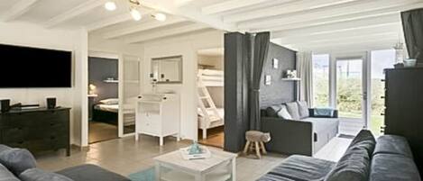 2 多间卧室、熨斗/熨衣板、免费 WiFi