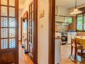 Fridge, oven, dishwasher, toaster