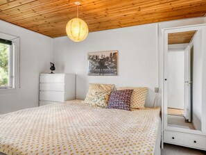 3 bedrooms, Internet