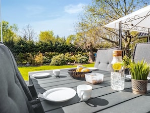 Outdoor dining - "Valentin" -  from the sea by Interhome (Hals)