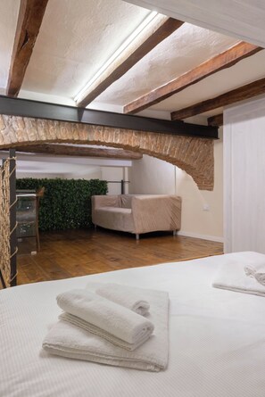 1 habitación, cuna de viaje y wifi gratis 