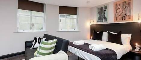 1 habitación, wifi y ropa de cama