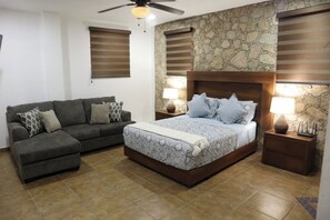 4 bedrooms, WiFi - Spacious 3-bedroom house with AC, WiFi in Phenomenal Cabo San Lucas (Cabo San Lucas)