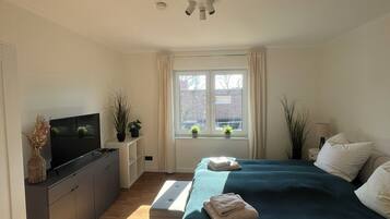 2 bedrooms, WiFi, bed sheets