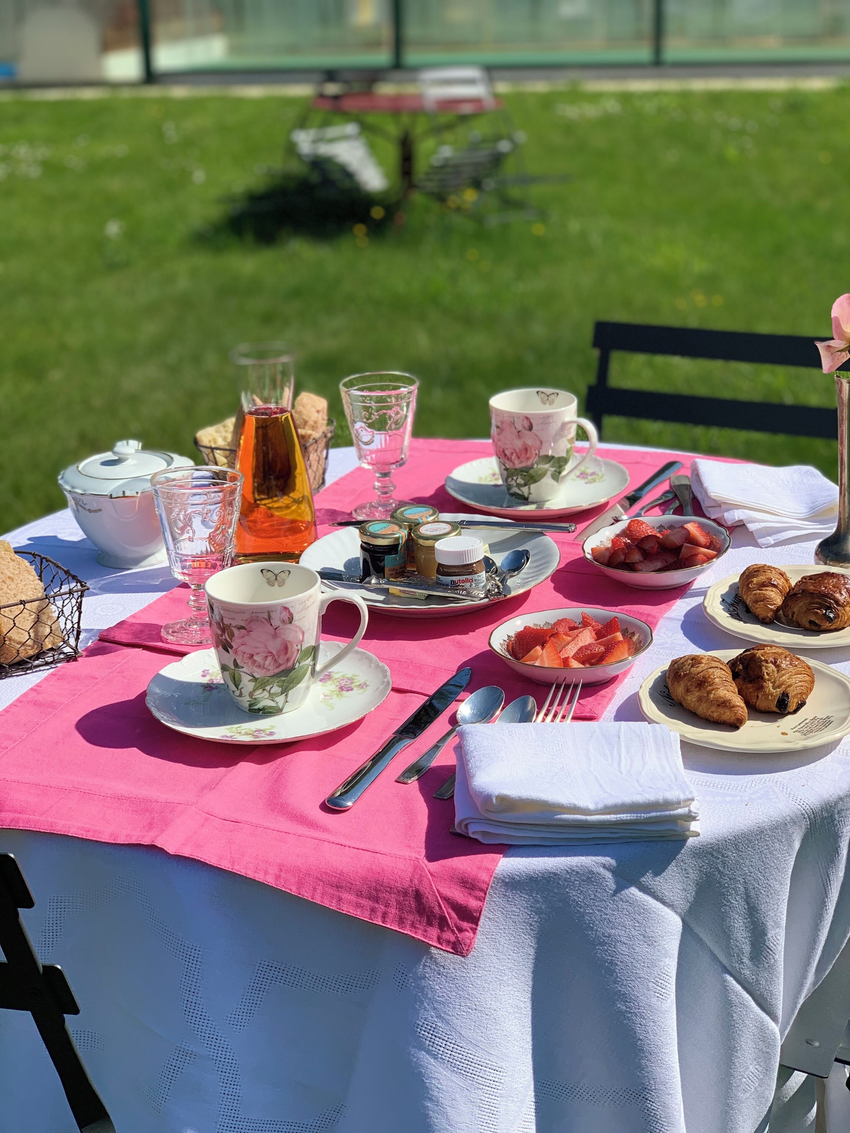朝食 (郷土料理)、毎日提供 (無料)