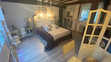 Double Room, Non Smoking, Garden View | Free WiFi