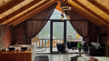 Comfort Bungalow, Balcony | 1 bedroom, free WiFi