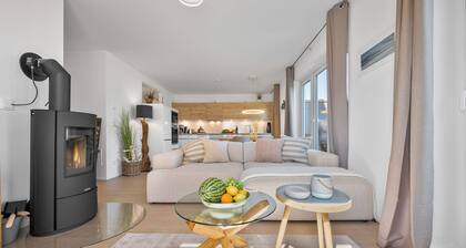 Ankermann II - Wood-burning stove, sauna, shower, terrace, parasol, countryside