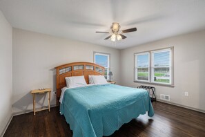 4 habitaciones, escritorio, tabla de planchar con plancha y wifi gratis