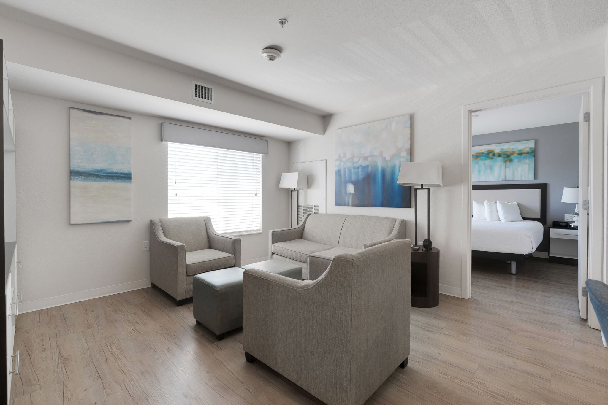 3 bedrooms, desk, iron/ironing board, travel cot