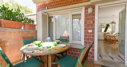 Schönes Ferienhaus mit W-LAN, Klimaanlage, TV, Terrasse, Haustiere erlaubt und Panoramablick