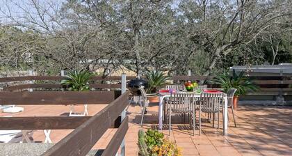 Estupenda casa de vacaciones con A/C, WIFI, TV, terraza, mascotas permitida y vista panorámica