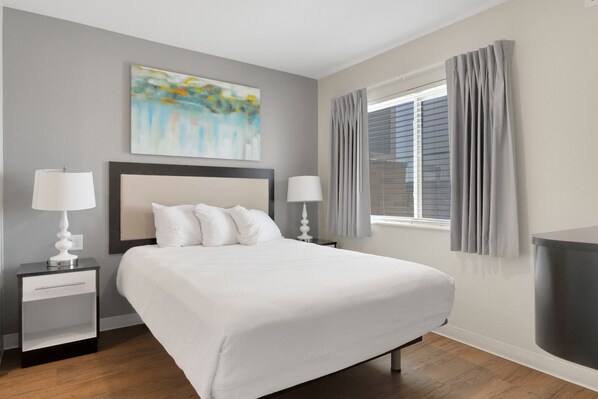 2 Schlafzimmer, Schreibtisch, Bügeleisen/Bügelbrett, kostenloses WLAN