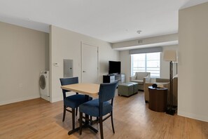 Interior - Simplicity At the Rim 1409 I Comfy 1 Bed 1 Bth (San Antonio)