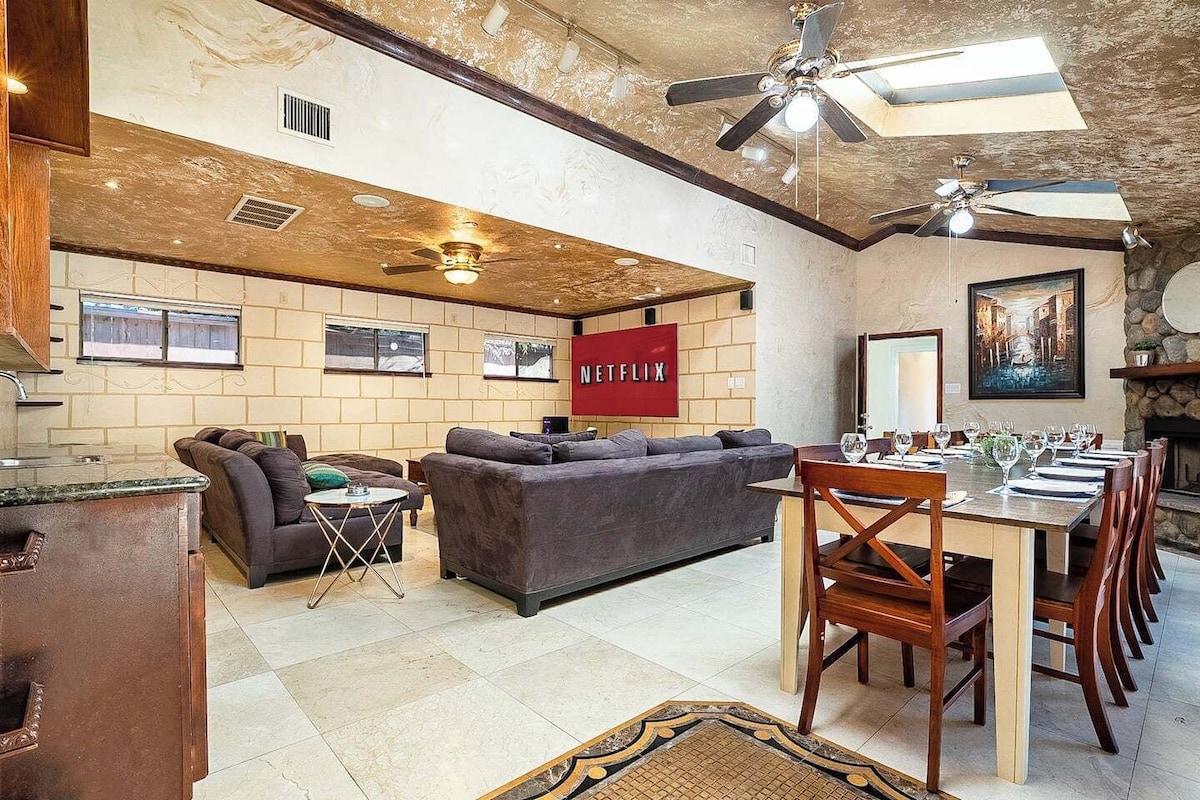 Photo 3 of Texas Big + Pool + Hottub + Bar + 8 bedroom+ Ping Pong + Mother-in-Law Suite