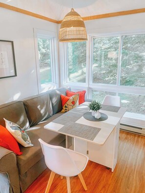 TV - Le Refuge des Cimes by Gestion ELITE - Ski IN/OUT (Mont-Tremblant)