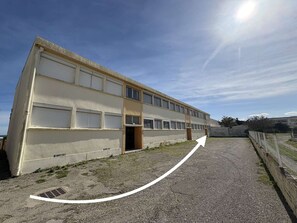 Exterior - 2-Room Apartment, Sea View Terrace, Private Parking (Port-la-Nouvelle)