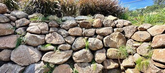 Cozy, compact,and fully furnished studio, near city, stadium, beach, AC, WiFi