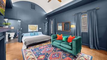 1 soverom, strykejern/-brett, wi-fi og sengetøy