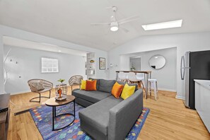 TV - Cozy Unit w/ Backyard Access | Near Bourbon Trail! (Louisville)