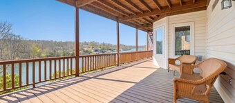 Loch Side-Access & Views of Loch Lomond-Game Room