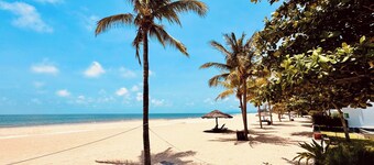 Beachfront Villa 4 Bedrooms Sanctuary Ho Tram Resort VIETNAM, BBQ, private pool