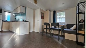 Private kitchen - Mobilhome saint hilaire de riez in 4 star campsite (Saint-Hilaire-de-Riez)