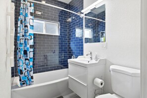 淋浴设施、毛巾