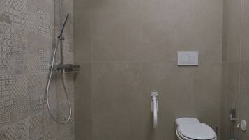 Zimmer, 1 Schlafzimmer, barrierefrei | Badezimmer