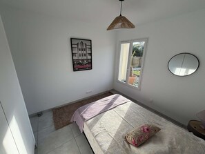 1 bedroom, iron/ironing board, WiFi