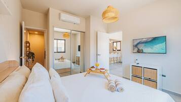 1 bedroom, iron/ironing board, free WiFi, bed sheets