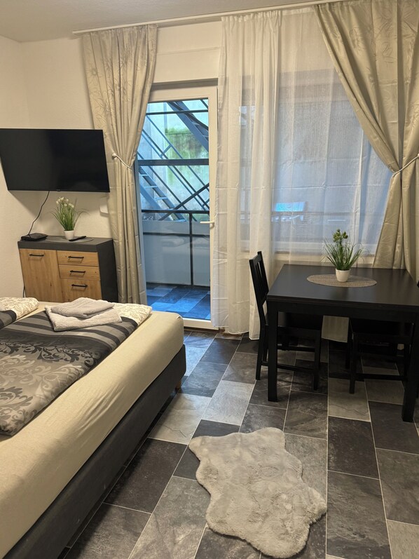 1 chambre, Wi-Fi, draps fournis