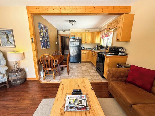 Alpine Horn Unit 2 ~ Your adventure basecamp!