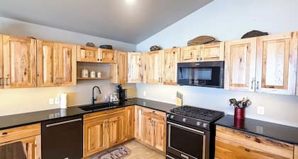 C's Little Acre - Lake Gogebic ~ Newly Renovated!