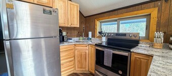 Alpine Horn Unit 1 ~ A/C & Close to Powderhorn!