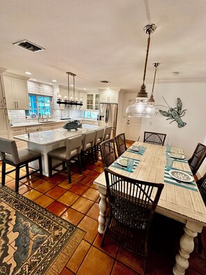 Dining - SUGARLOAF OASIS - heated pool & boat dock (Sugarloaf Key)