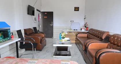 Hotel Shiv Savitri Ayodhya