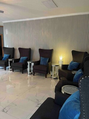 Interior - Beautiful indoors and outdoors on 6 acres (Greensboro)