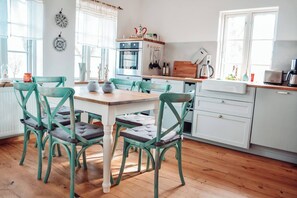 House, 3 Bedrooms, Balcony, Ocean View | Dining room - Viltpark Rollerbü Hjortaröd (Tyringe)