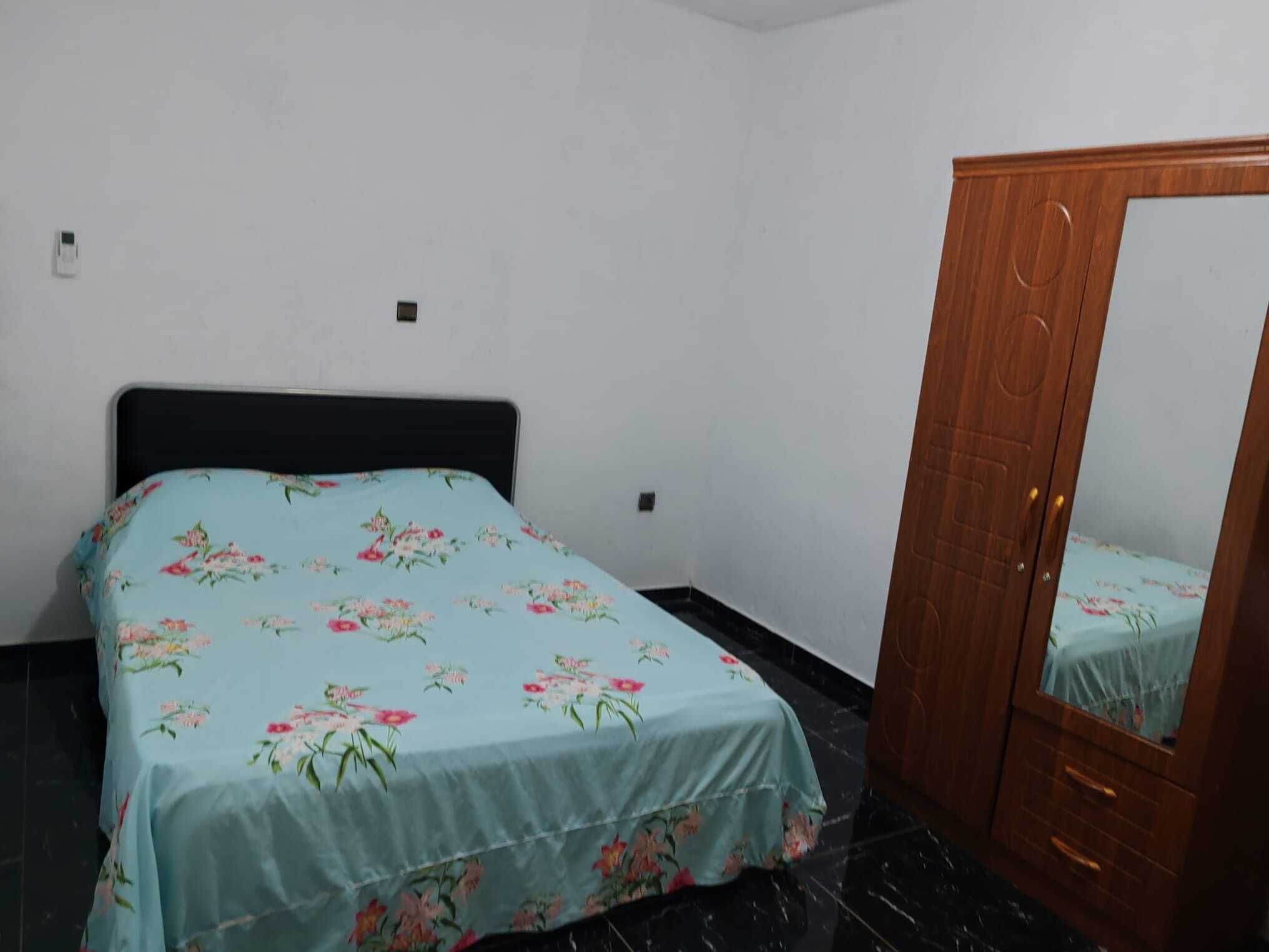 Fer et planche à repasser, Wi-Fi, draps fournis