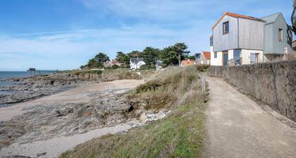 House for 8, sea view, 400m from the beach