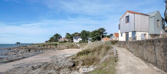 House for 8, sea view, 400m from the beach