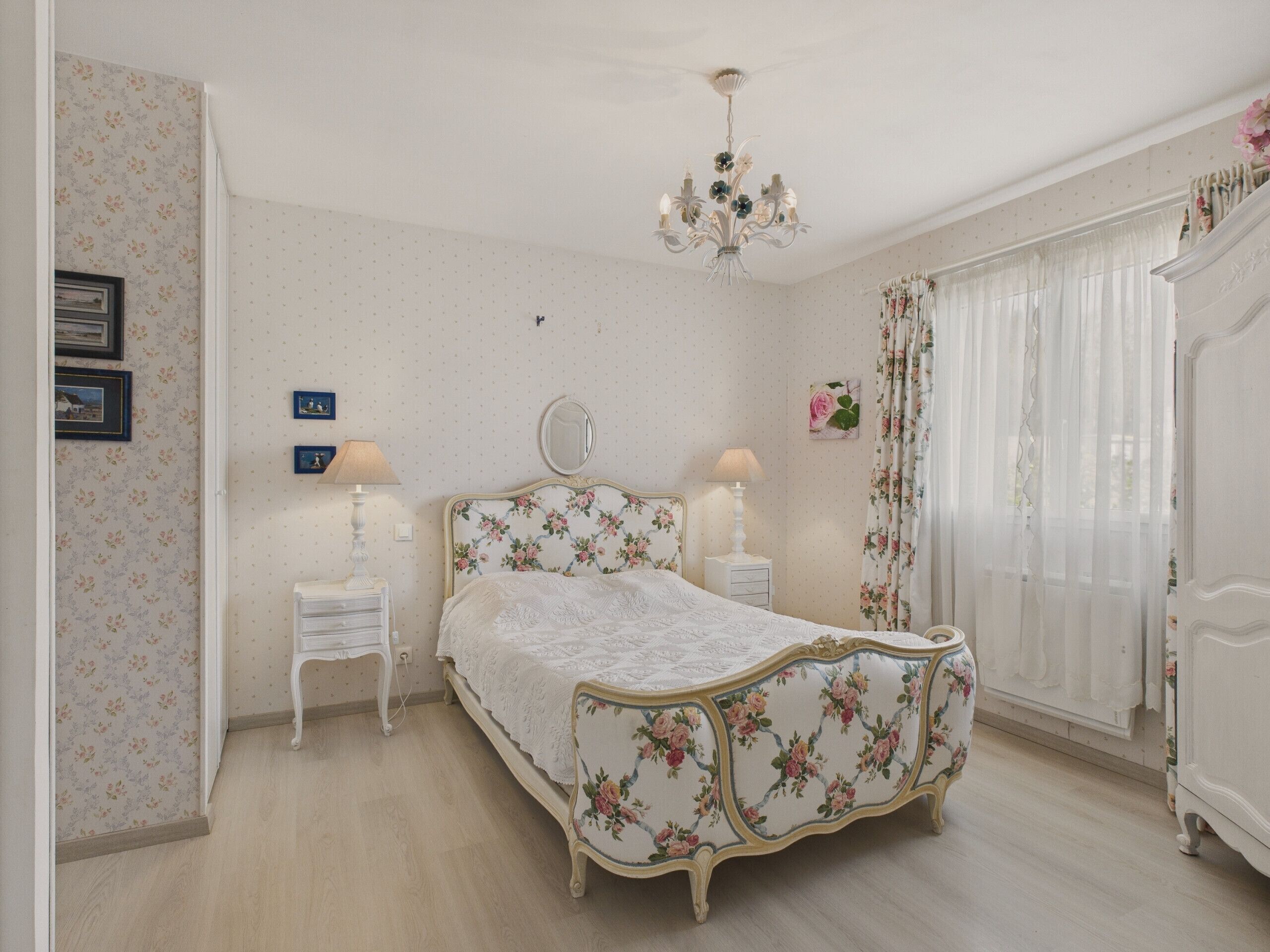 4 bedrooms