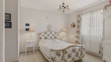 4 bedrooms