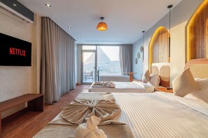 1 bedroom, in-room safe, desk, blackout curtains