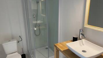 Towels, soap, toilet paper