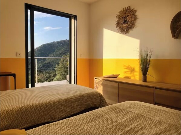 4 soveværelser, strygejern/strygebræt, sengetøj