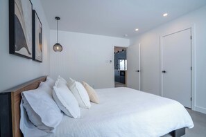 3 bedrooms, WiFi, bed sheets