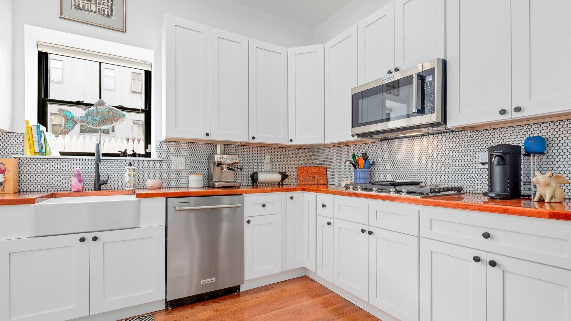 Refrigerador, microondas, horno, placa de cocina